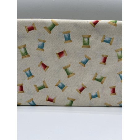 TISSU MOTIF BOBINES DE COULEUR