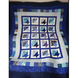 BLUE BASKETS QUILT